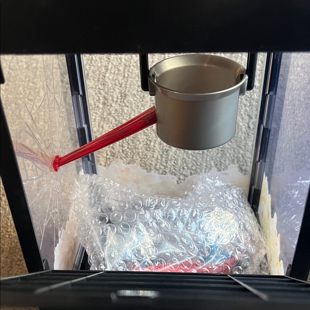 Superman Heat Vision and Krypto Popcorn Bucket combo - Picture 5 of 11
